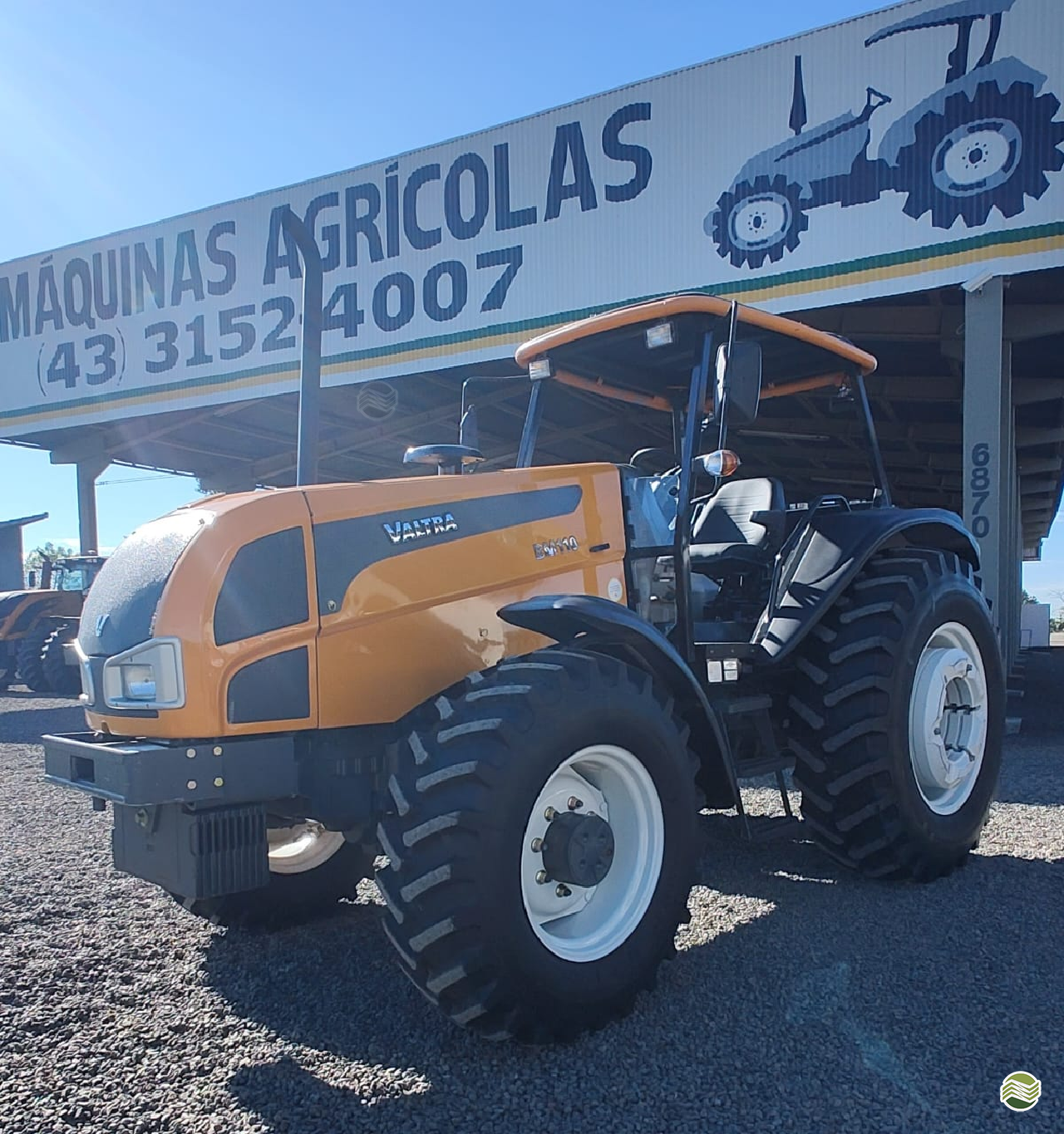 TRATOR VALTRA VALTRA BM 110 Tração 4x4 GR Máquinas Agrícolas ARAPONGAS PARANÁ PR